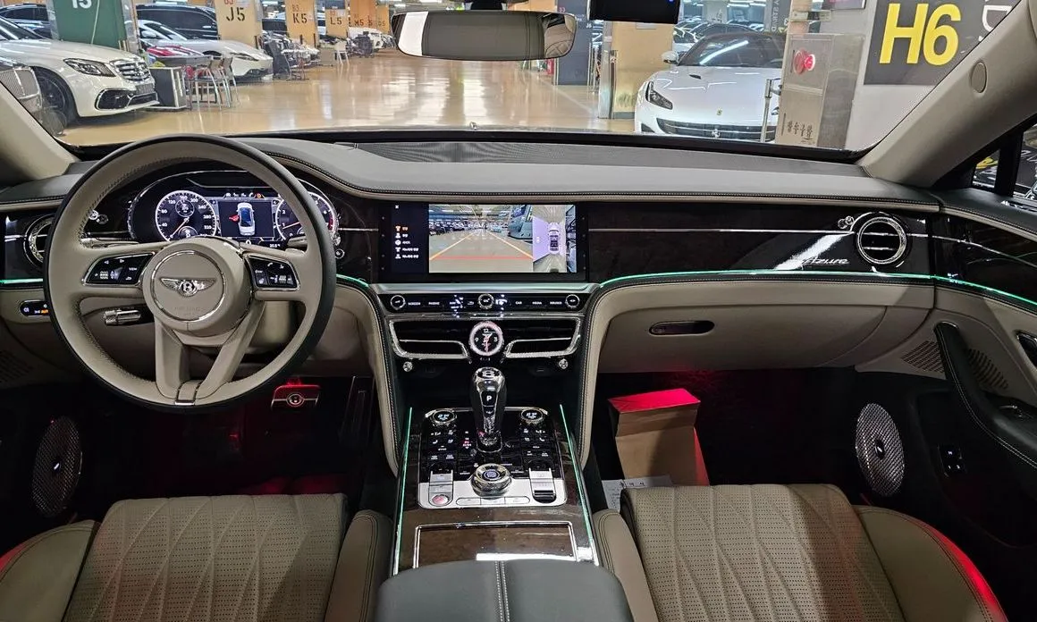 Bentley Flying Spur 2023 из KR, фото 3