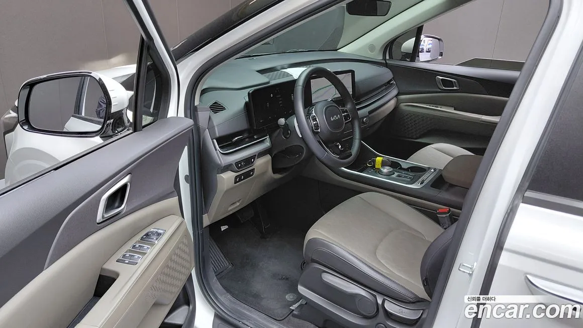 Kia Carnival — фото 3