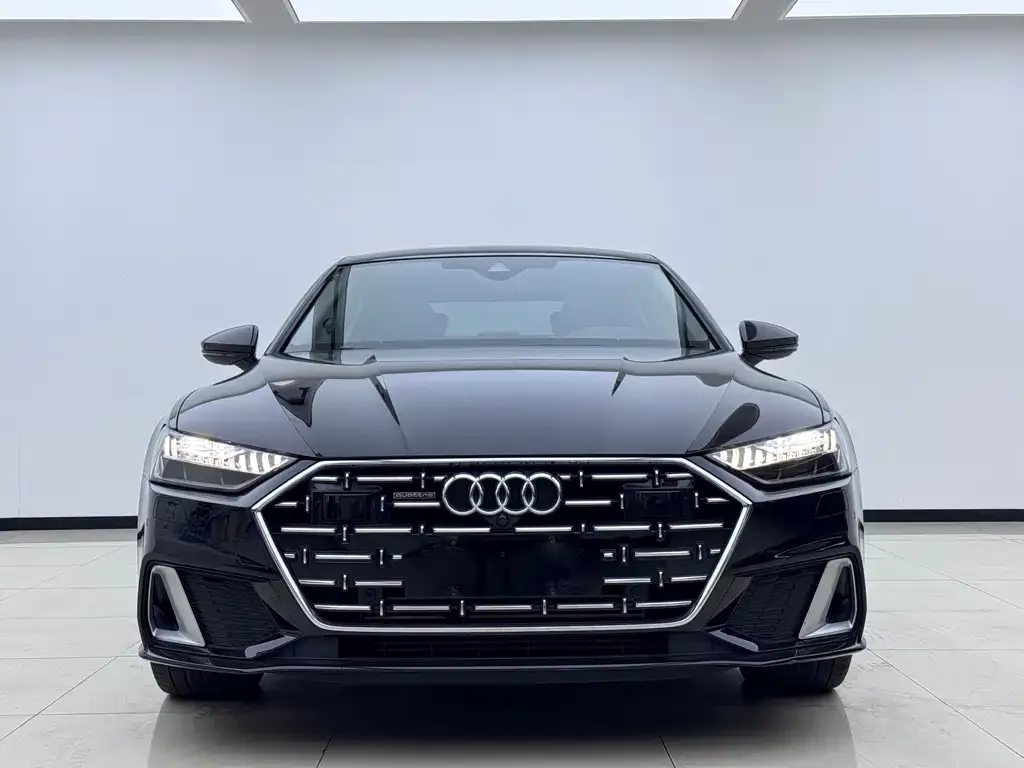 Audi A7L — фото 2