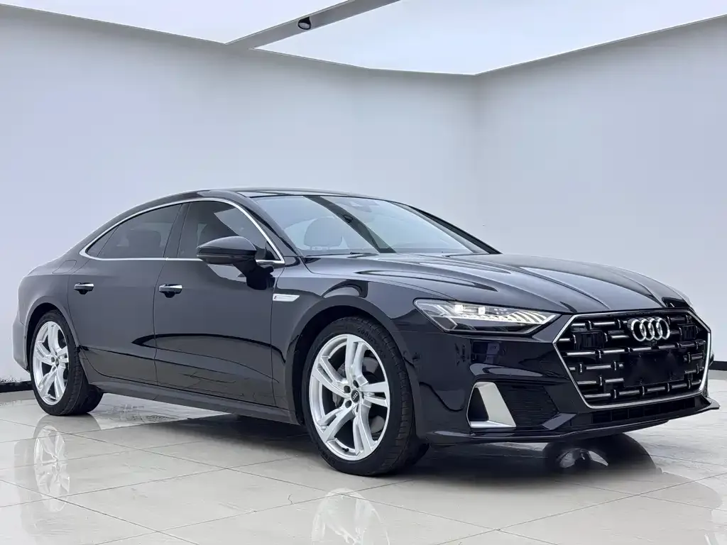Audi A7L — фото 8
