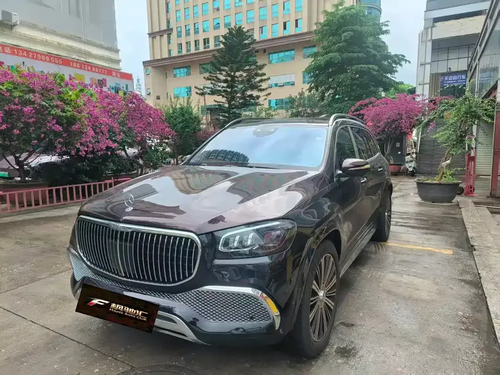 Mercedes-Benz GLS — фото 1