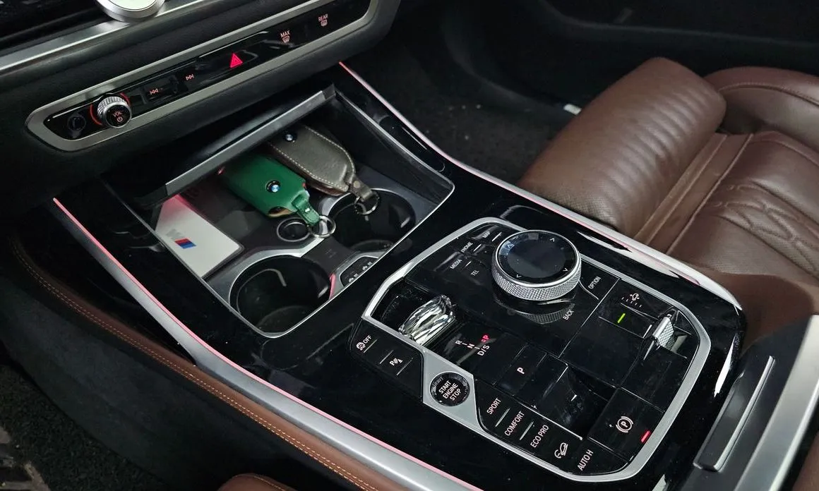 BMW X7 2023 из KR, фото 2
