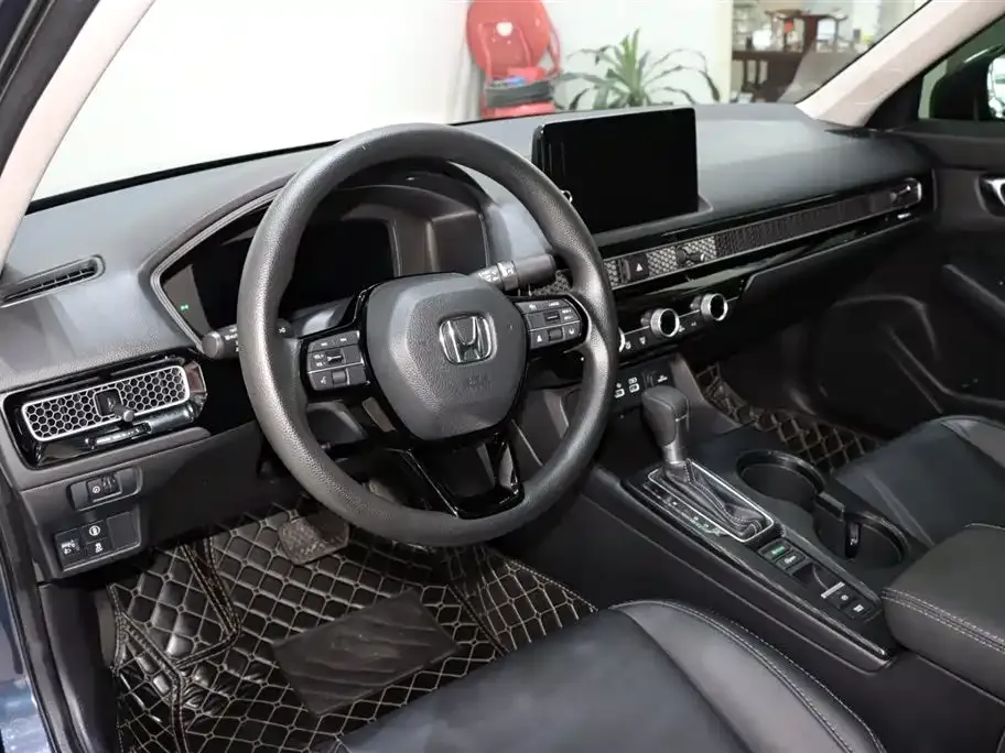 Honda Civic — фото 8
