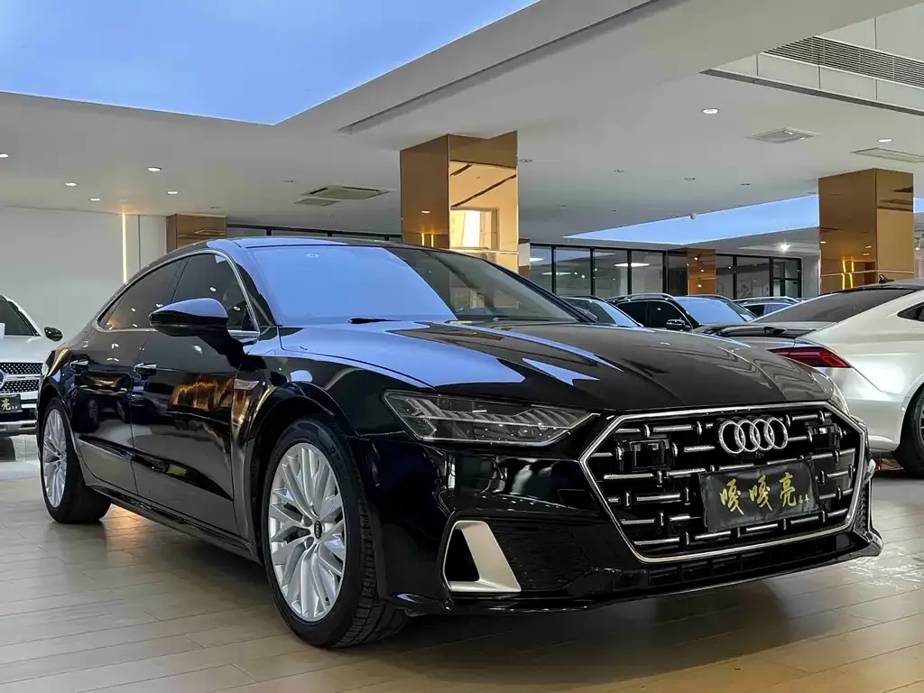 Audi A7L — фото 9