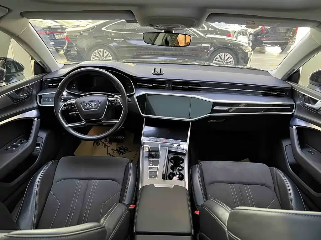 Audi A7L — фото 4
