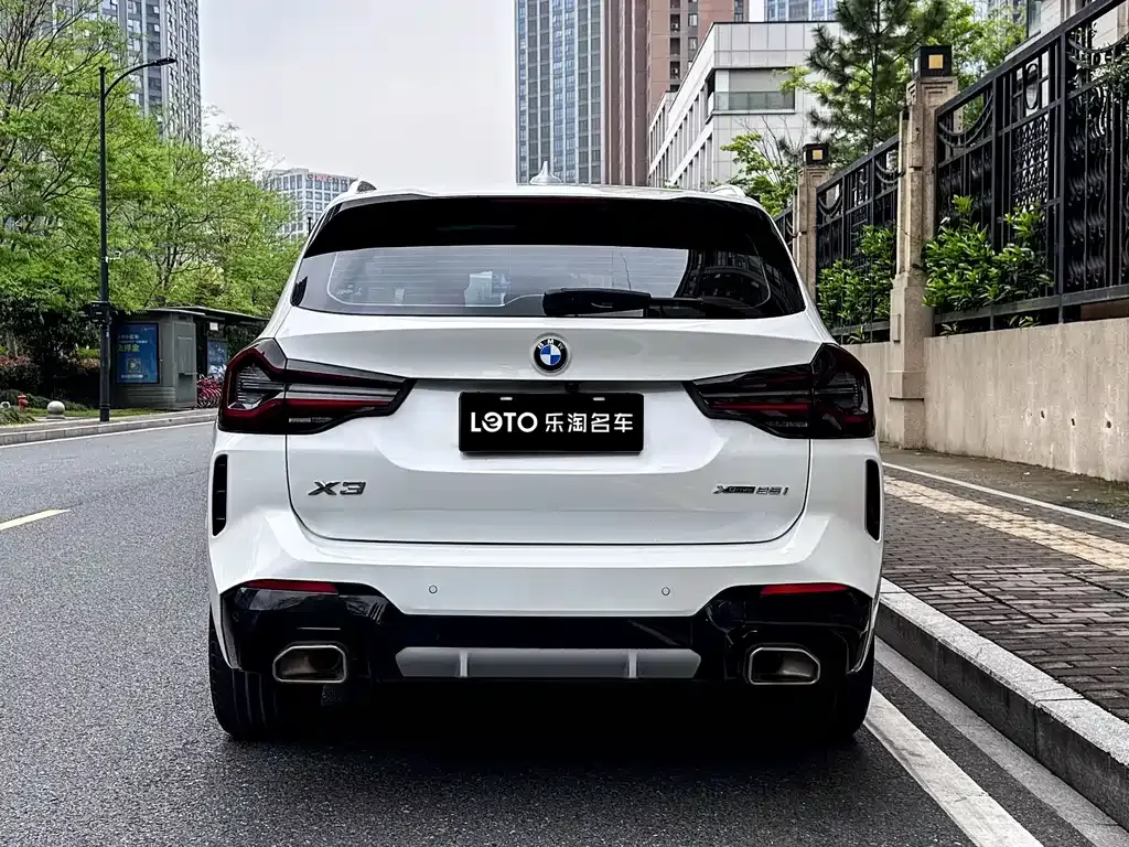 BMW X3 — фото 10