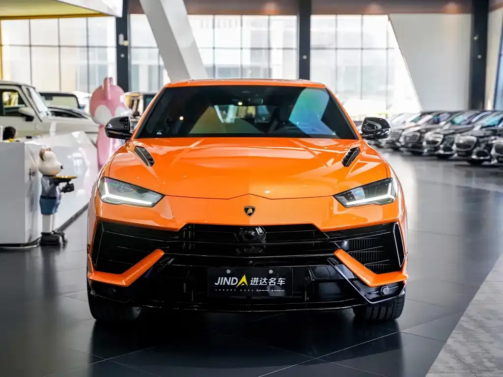 Lamborghini Urus — фото 9