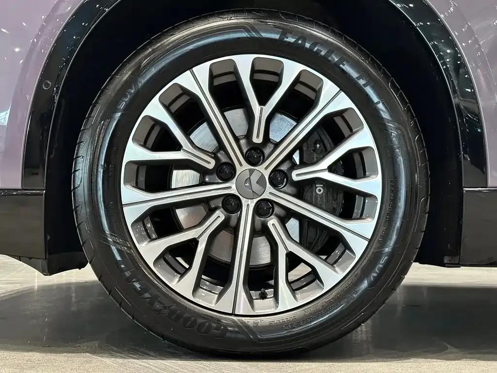 NIO EC6 — фото 6