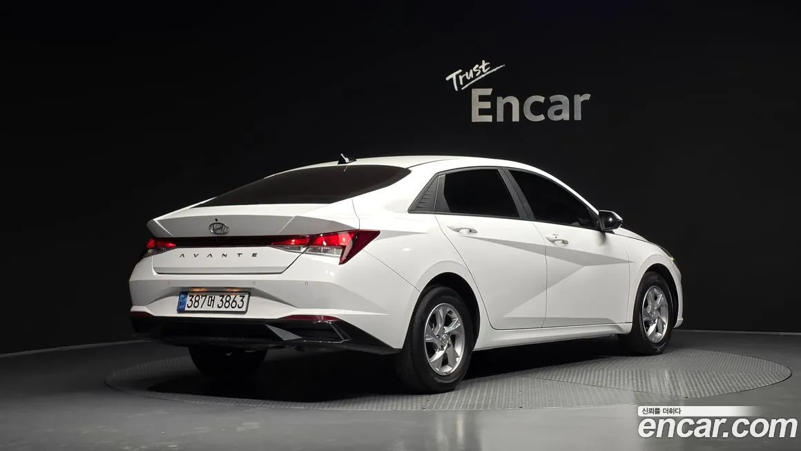 Hyundai AVANTE 2022 из KR, фото 2