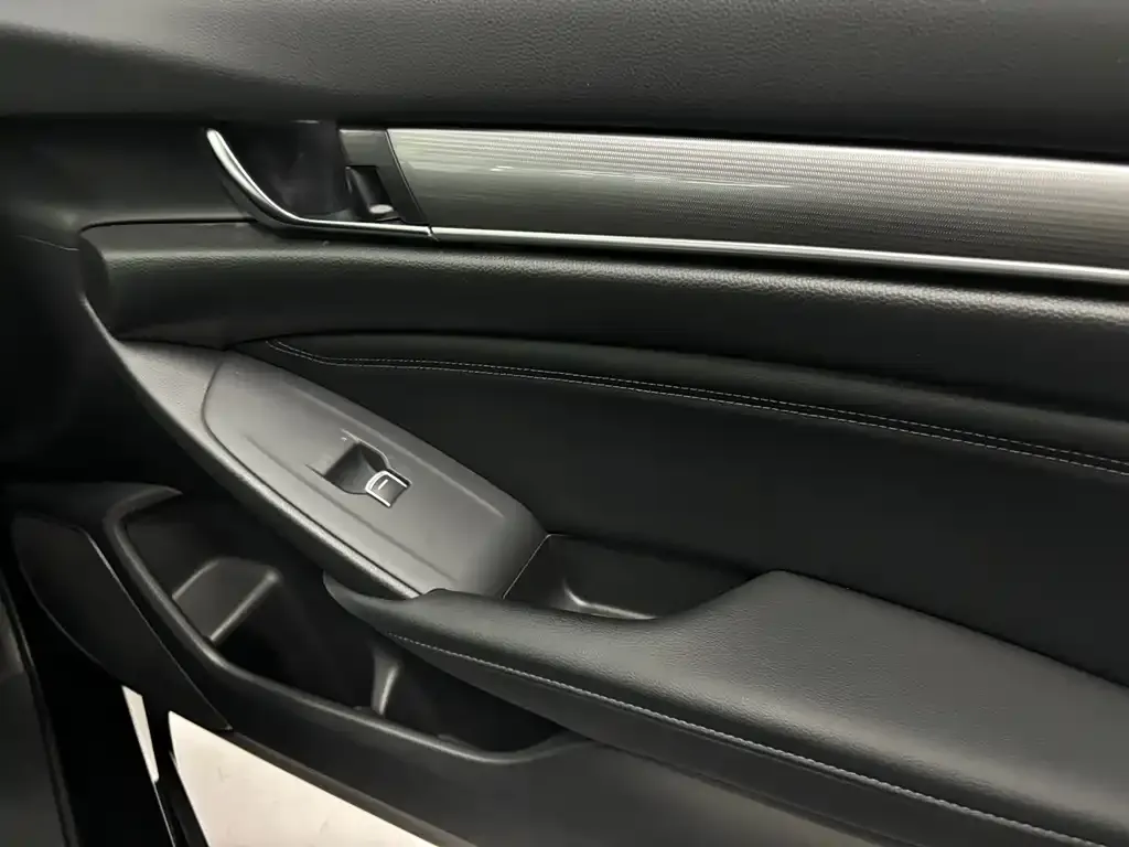 Honda Accord — фото 2