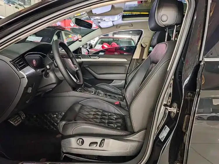 Volkswagen Magotan GTE PHEV 2023 из CN, фото 3