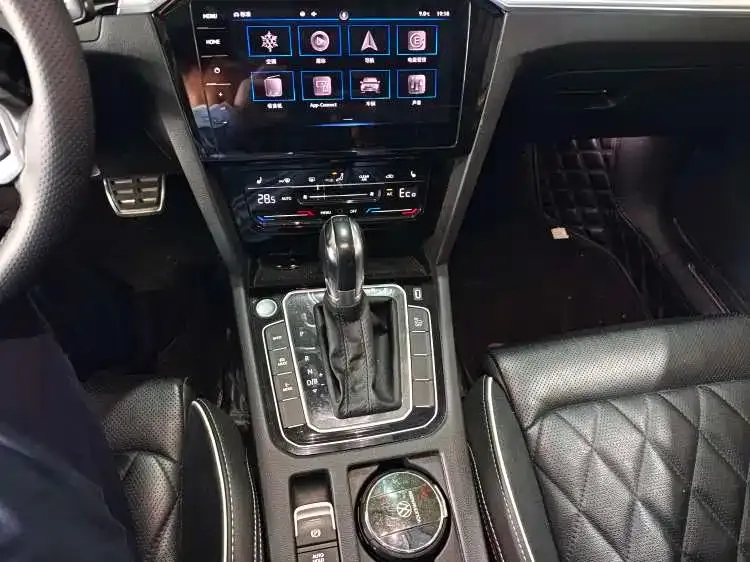 Volkswagen Magotan GTE PHEV 2023 из CN, фото 9