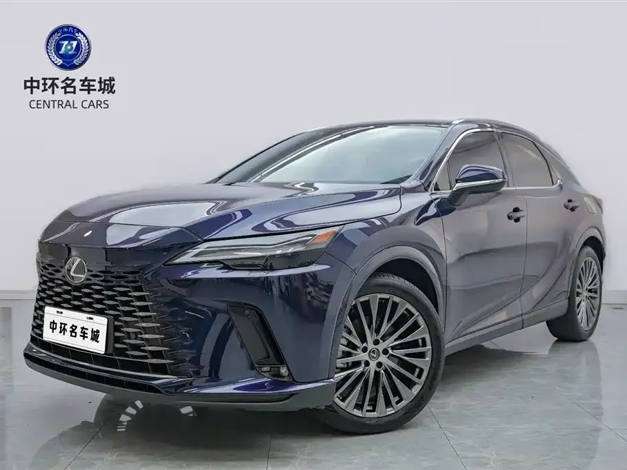 Lexus RX — фото 1