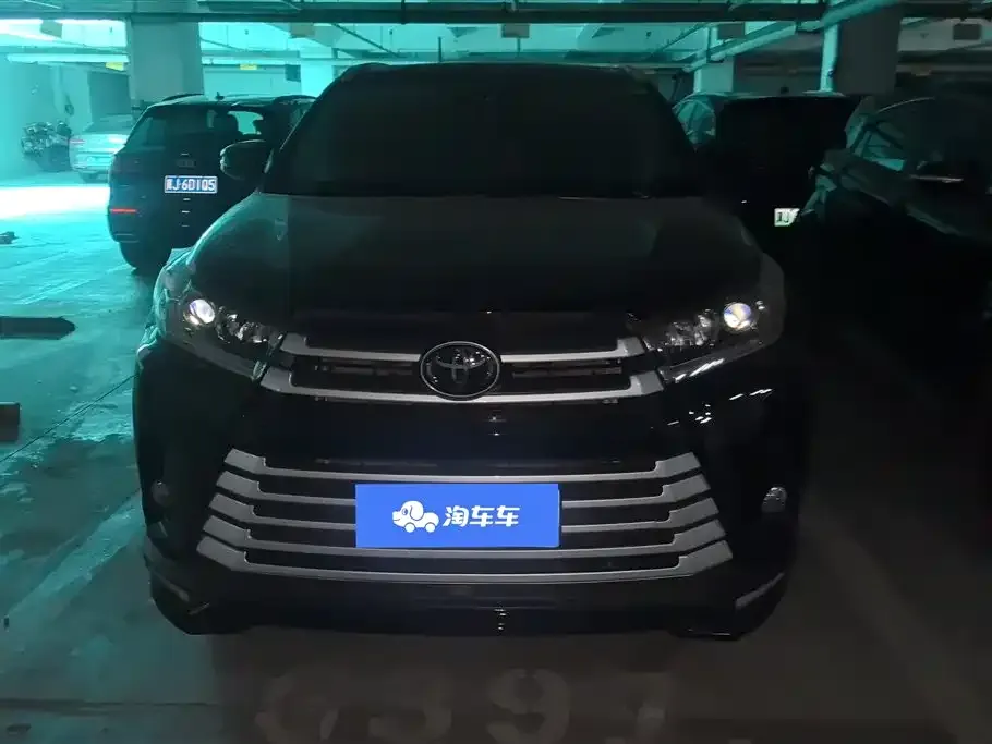 Toyota Highlander — фото 2