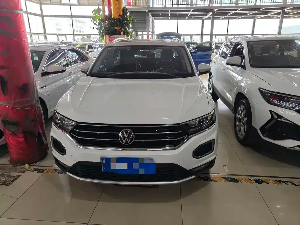 Volkswagen T-Roc — фото 5