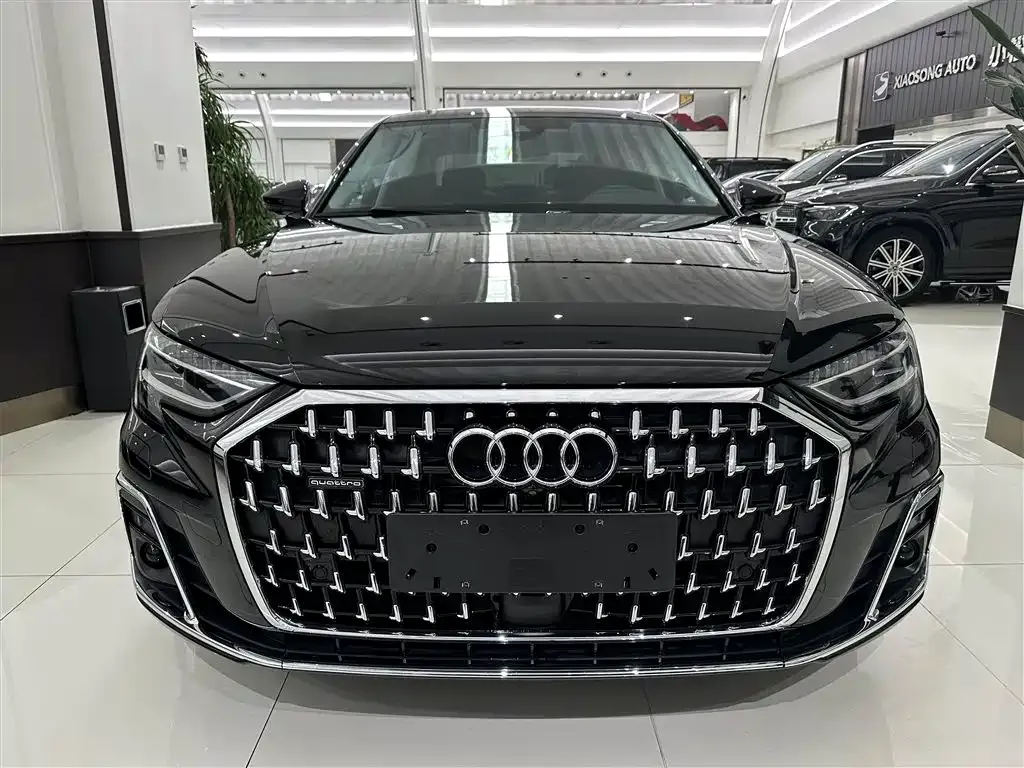 Audi A8 — фото 10