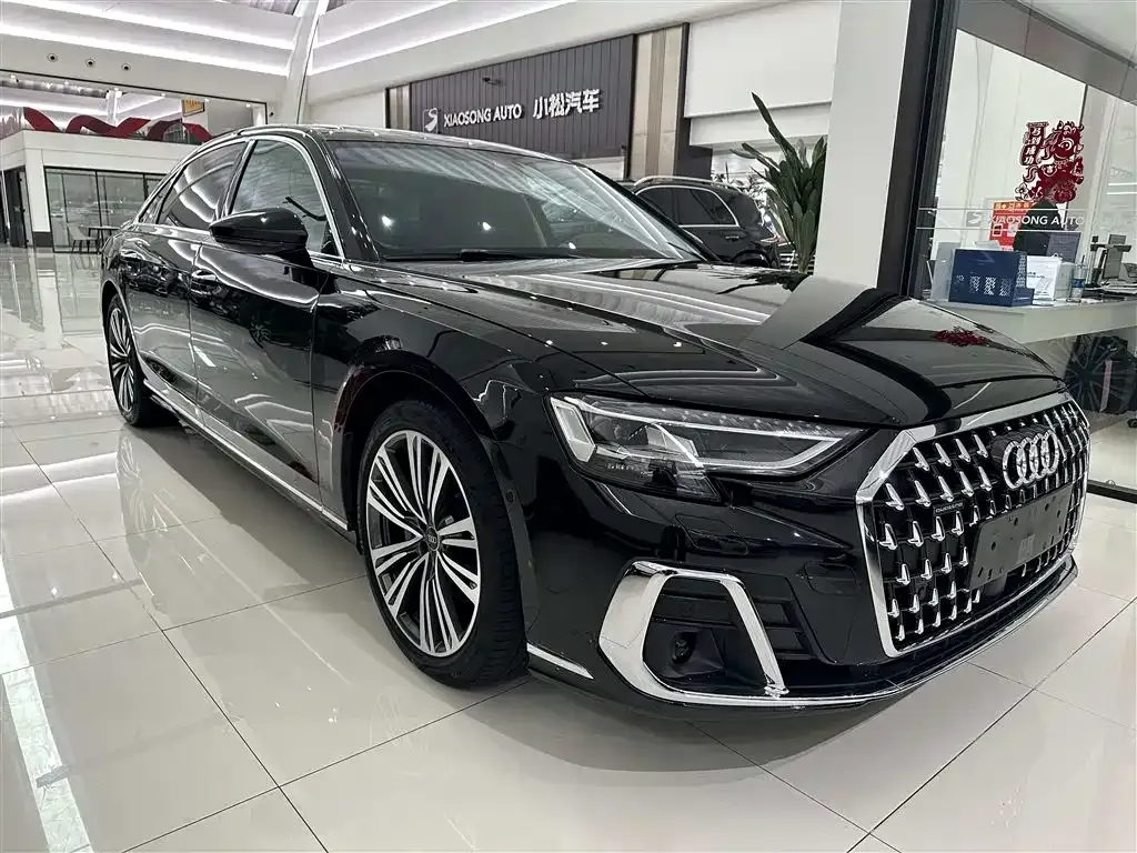 Audi A8 — фото 7