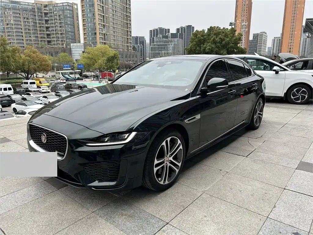 Jaguar XEL — фото 1