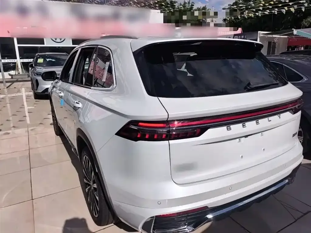 Geely Xingyue L — фото 10