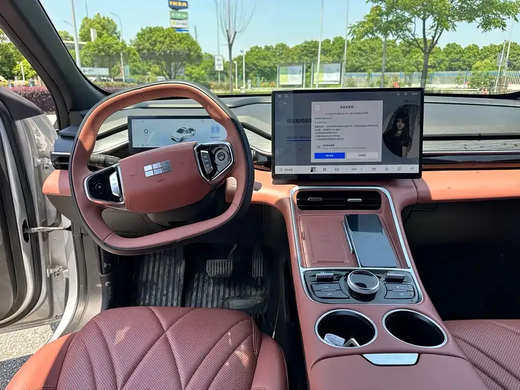 Geely Galaxy L6 — фото 6