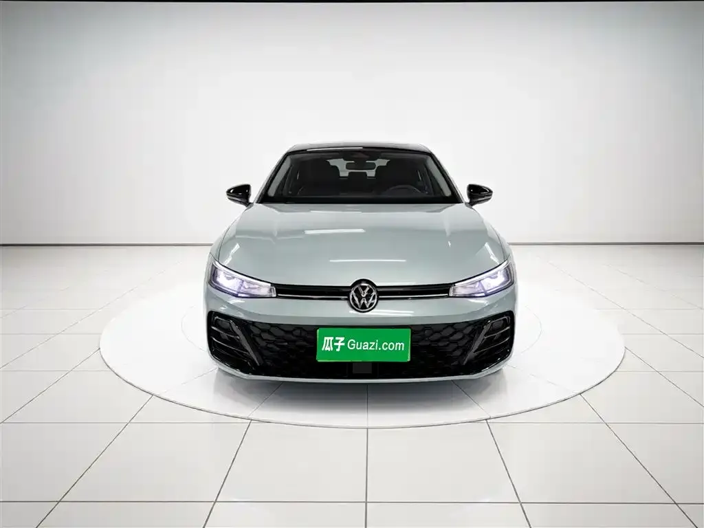 Volkswagen Passat — фото 8