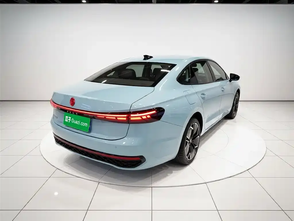 Volkswagen Passat — фото 7