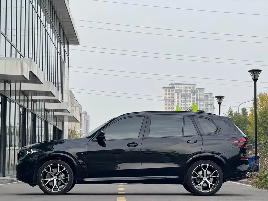BMW X5 2025 из CN, фото 2