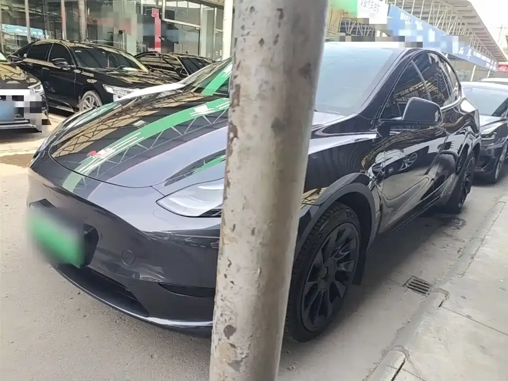 Tesla Model Y — фото 4