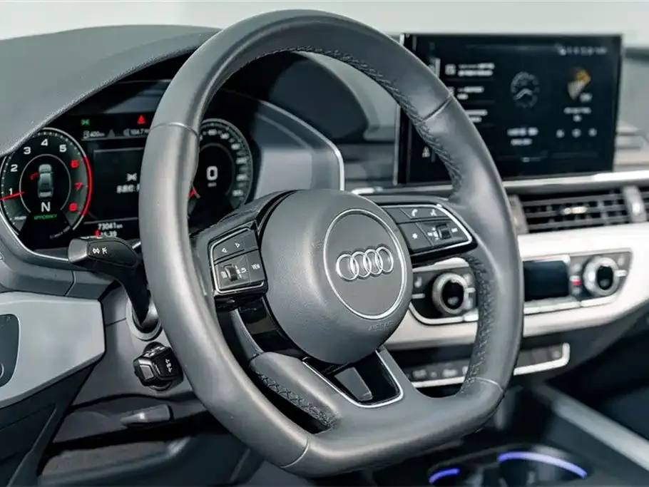 Audi A4L — фото 10