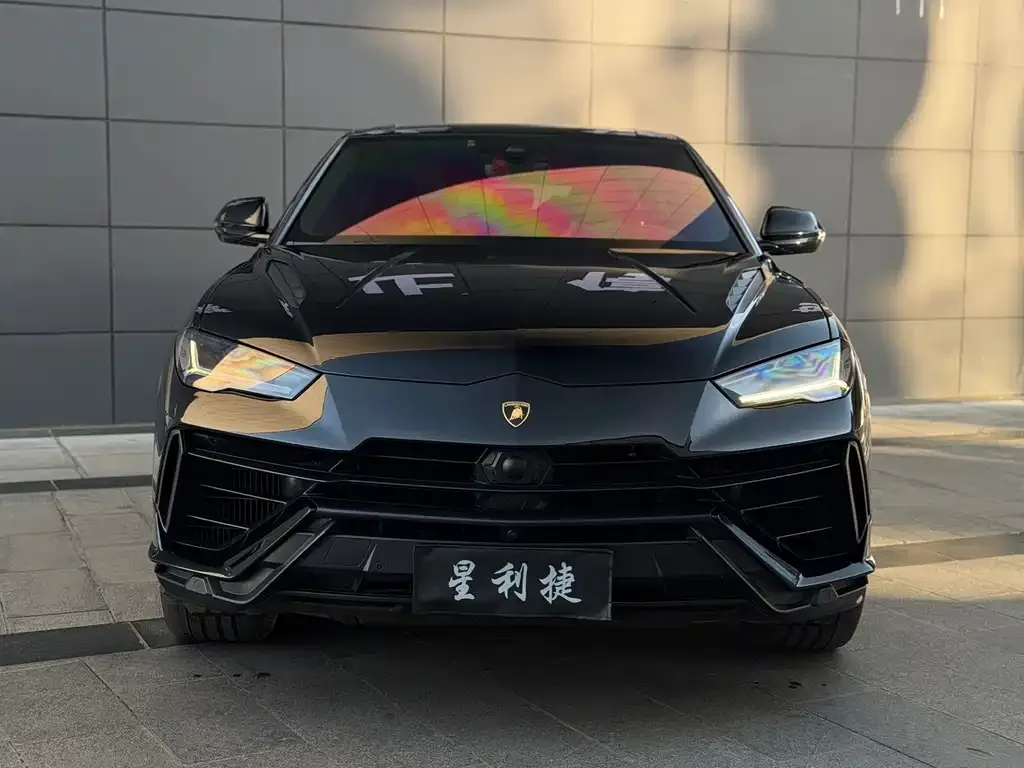 Lamborghini Urus — фото 10