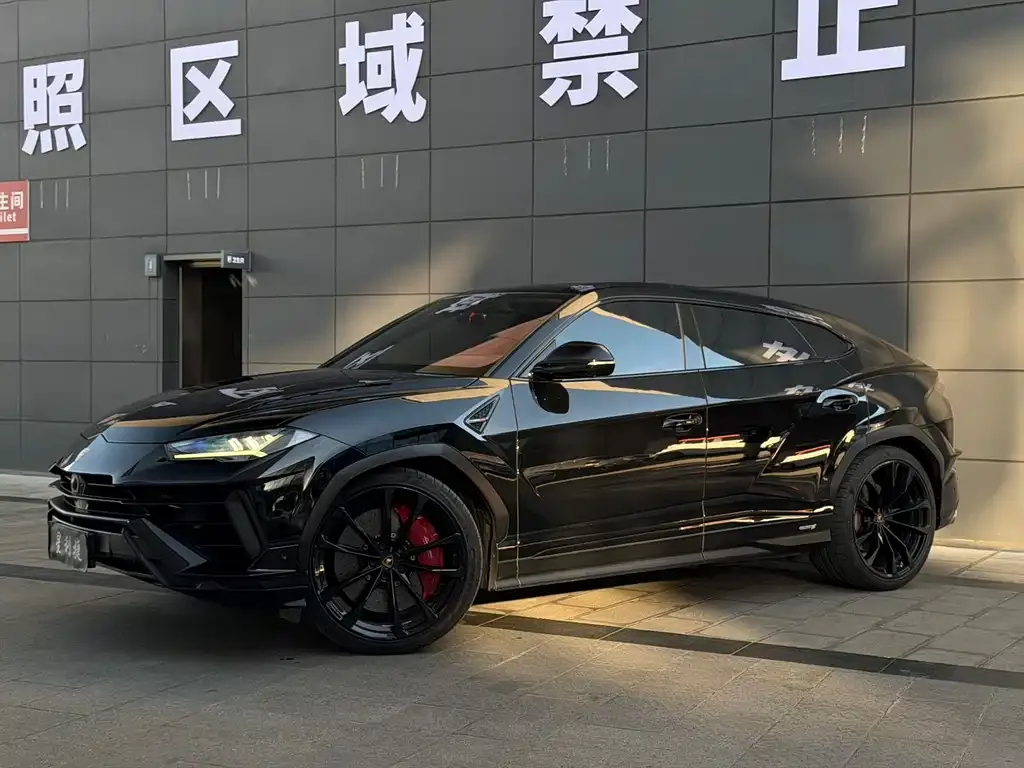 Lamborghini Urus — фото 5
