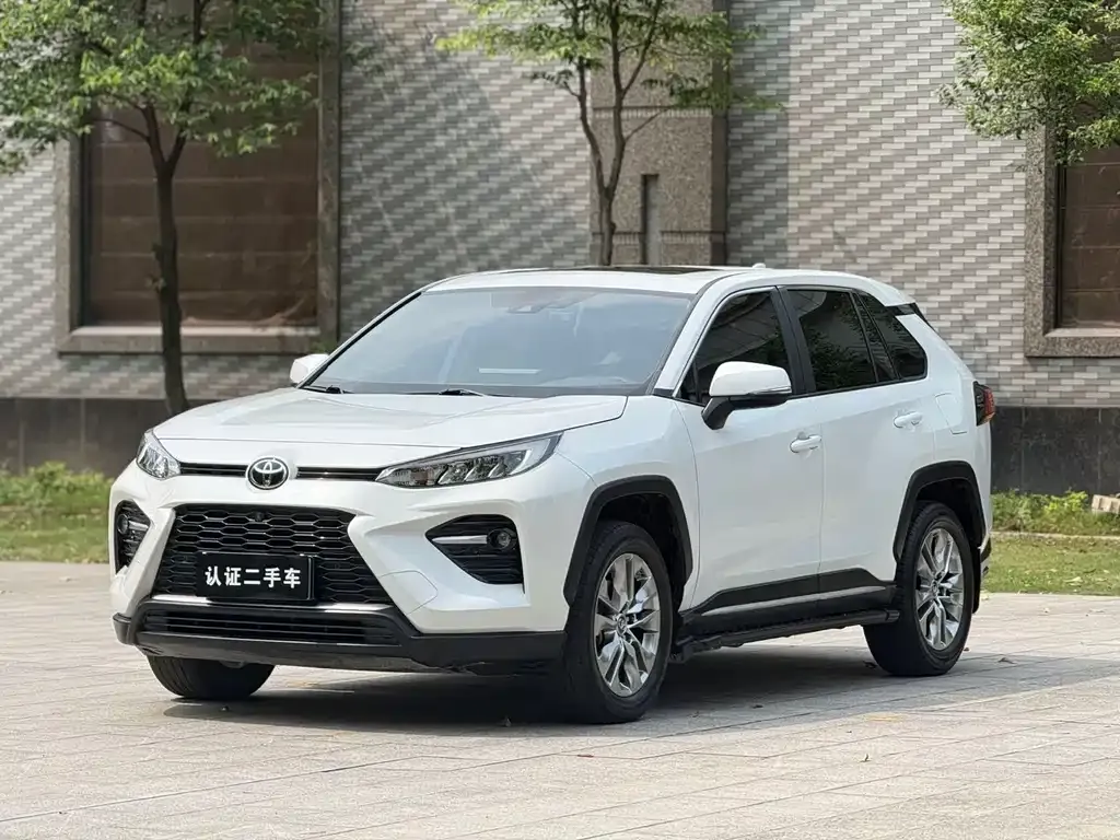 Toyota Wildlander — фото 1