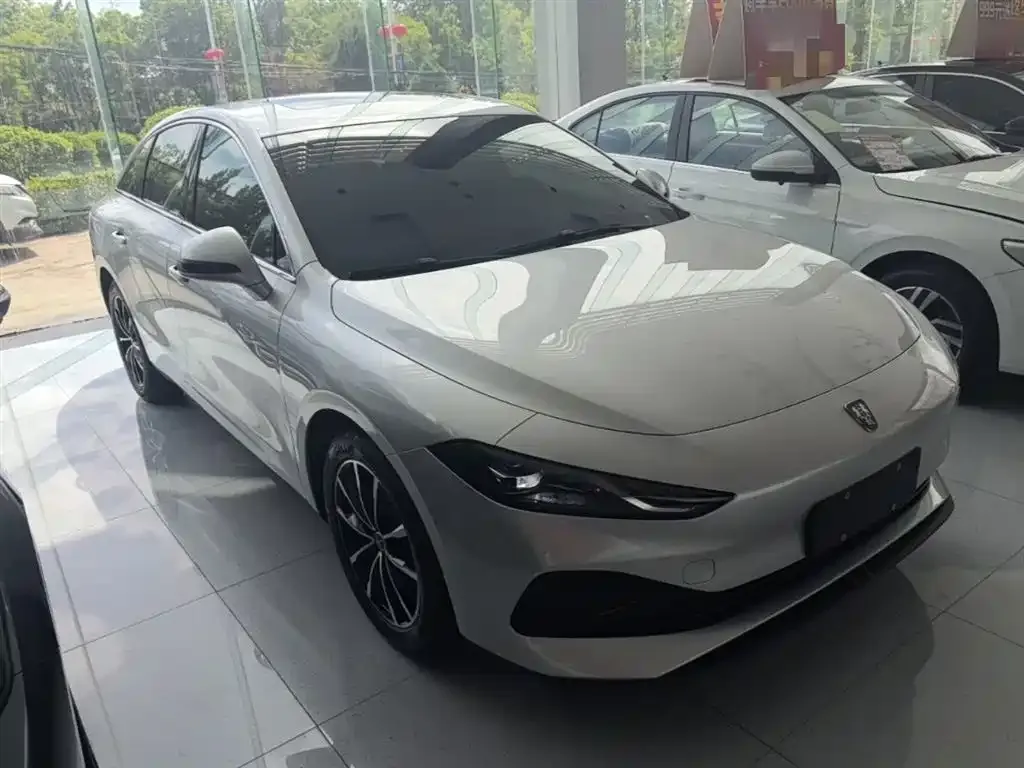 Roewe D7 — фото 10