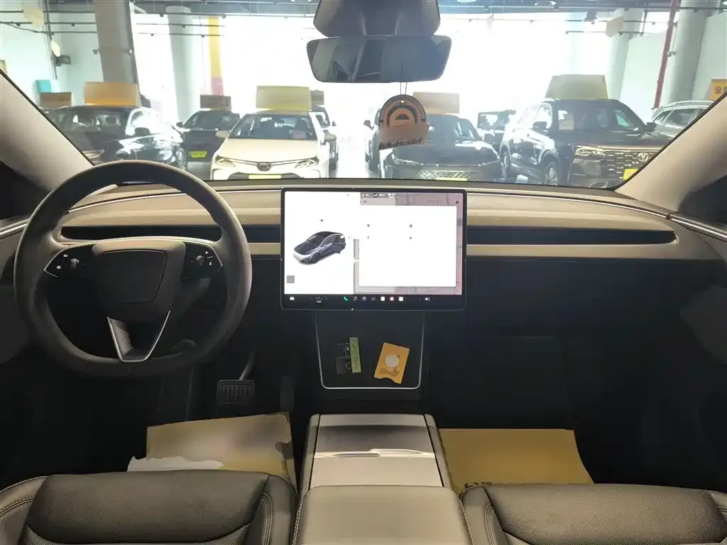 Tesla Model Y — фото 7