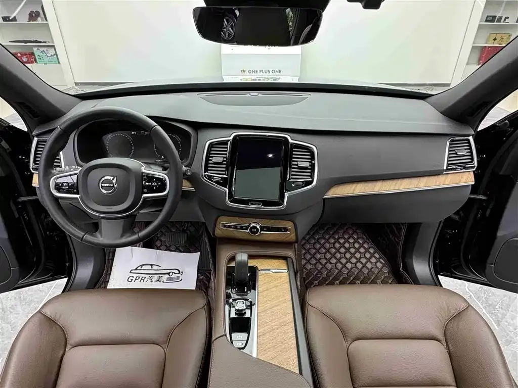 Volvo XC90 — фото 2