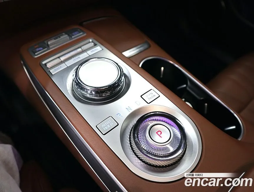 Genesis GV70 2021 из KR, фото 2