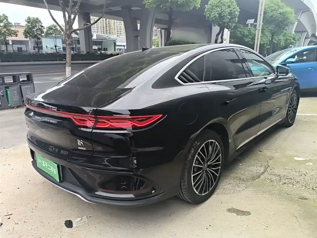 BYD Han — фото 10