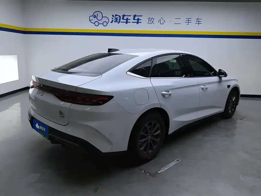 BYD Qin L — фото 10