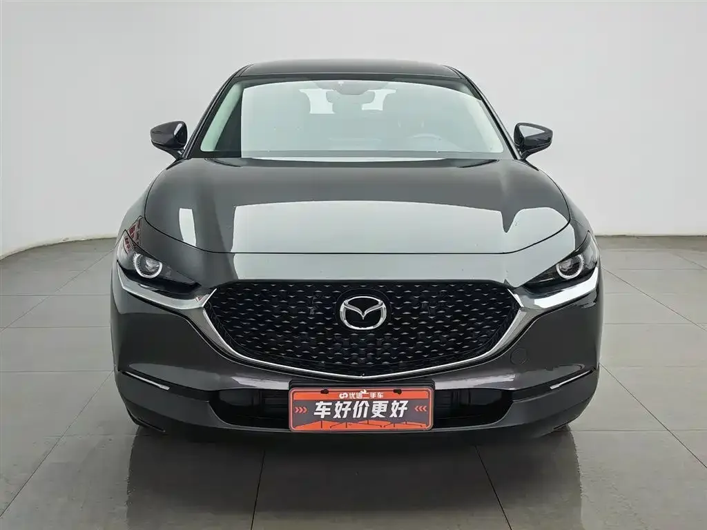 Mazda CX-30 2022 из CN, фото 2