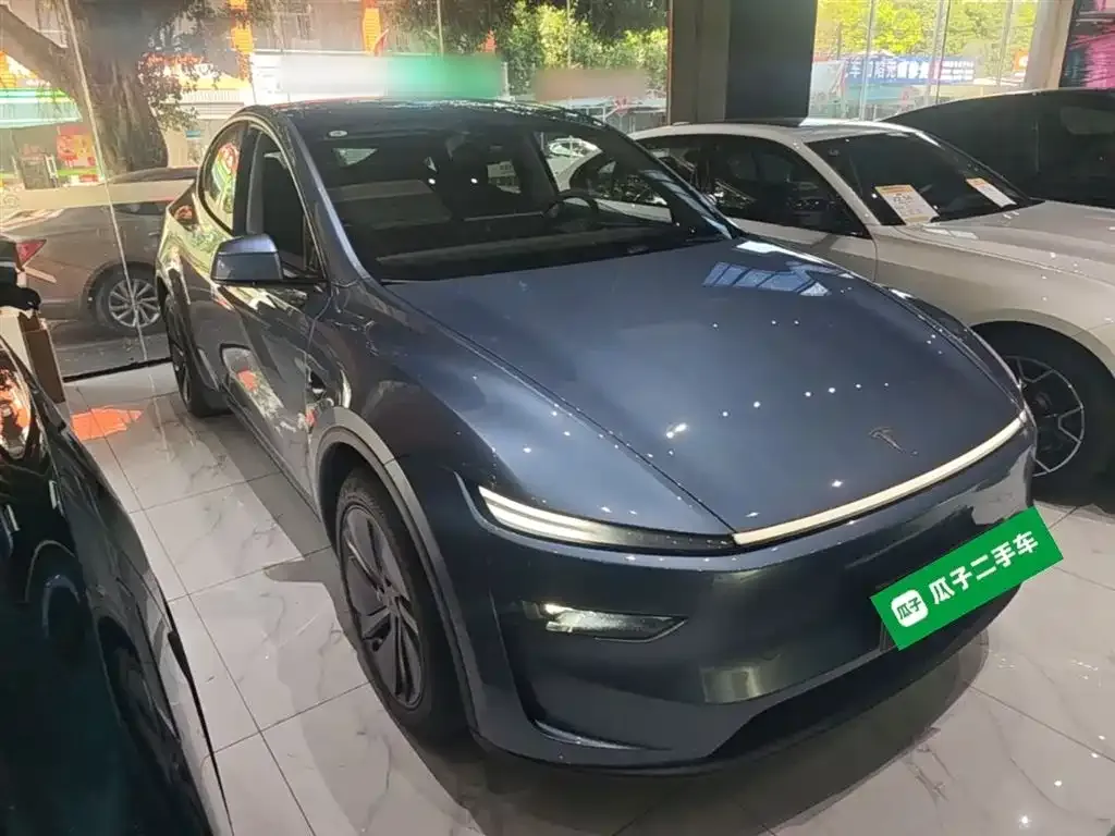 Tesla Model Y — фото 5