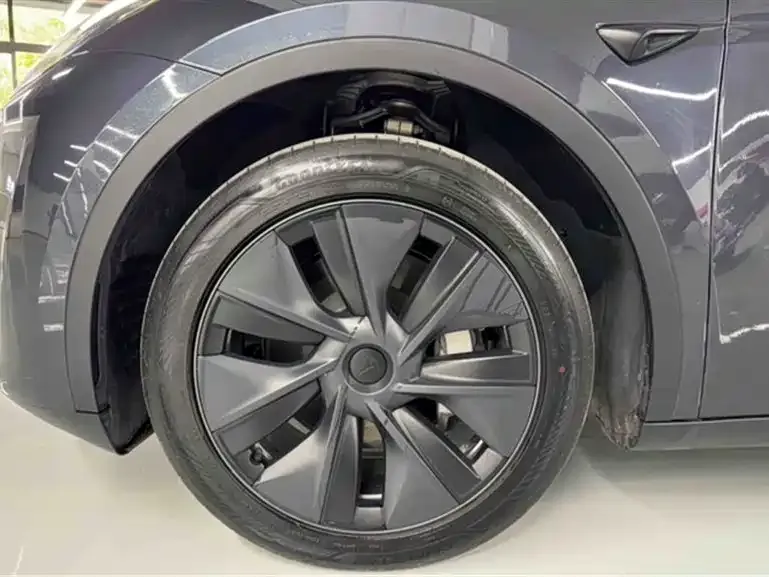 Tesla Model Y 2025 из CN, фото 2