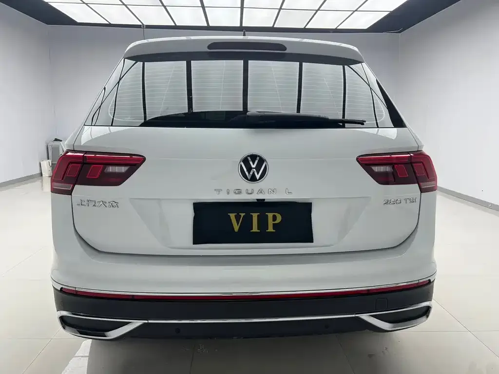 Volkswagen Tiguan L — фото 2