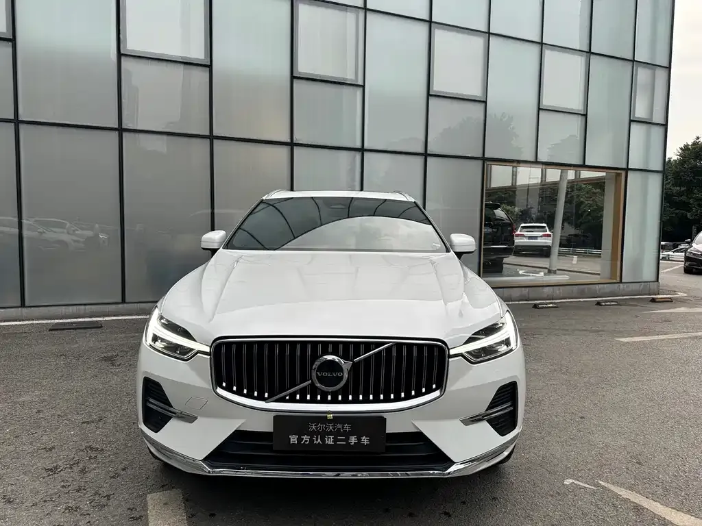 Volvo XC60 — фото 2
