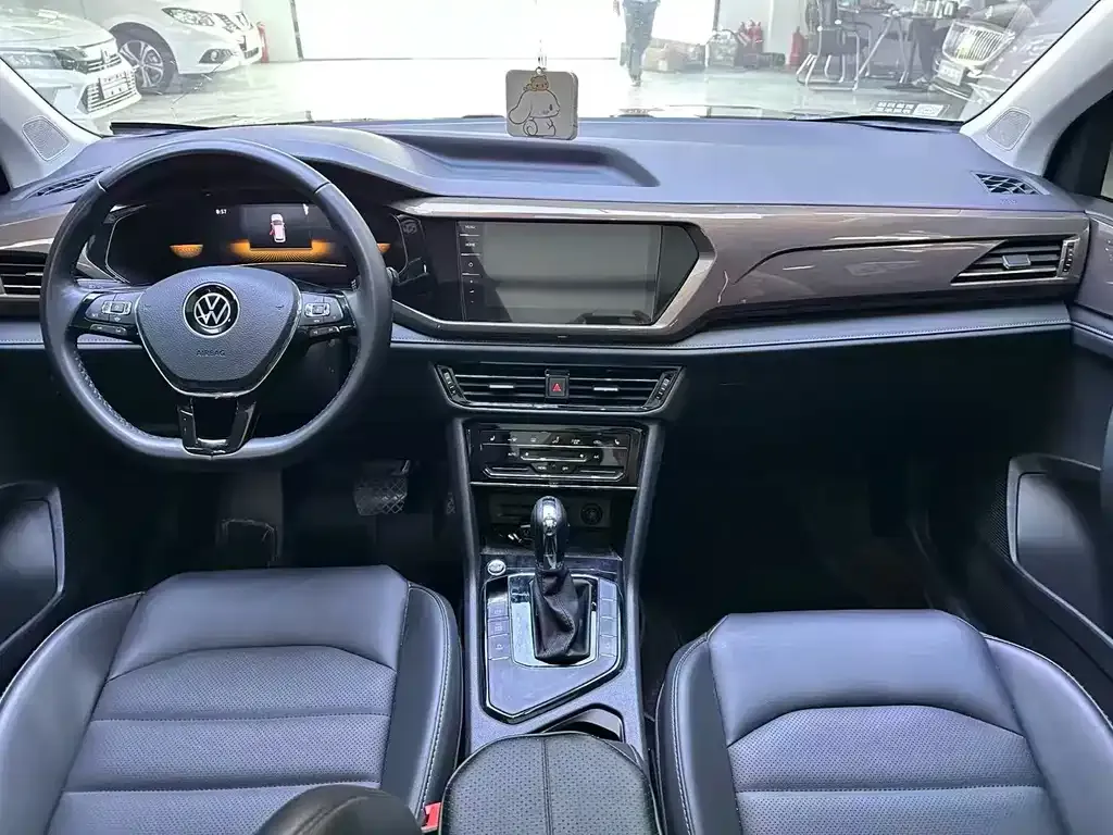 Volkswagen Tharu — фото 10
