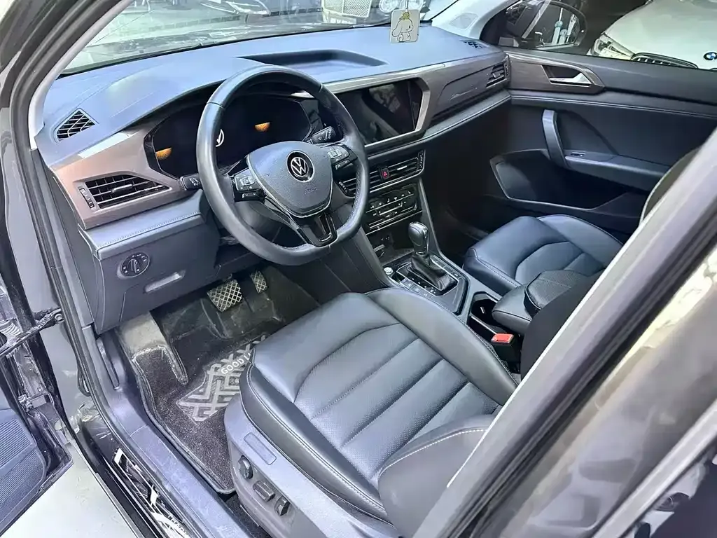 Volkswagen Tharu — фото 6