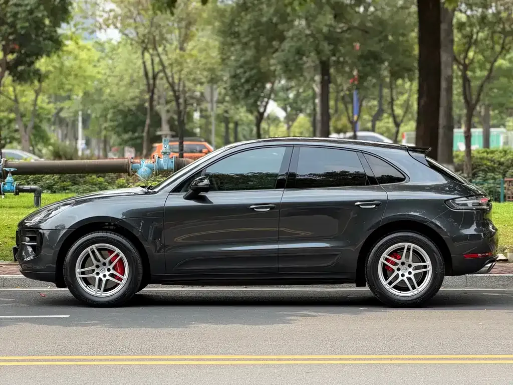 Porsche Macan — фото 7