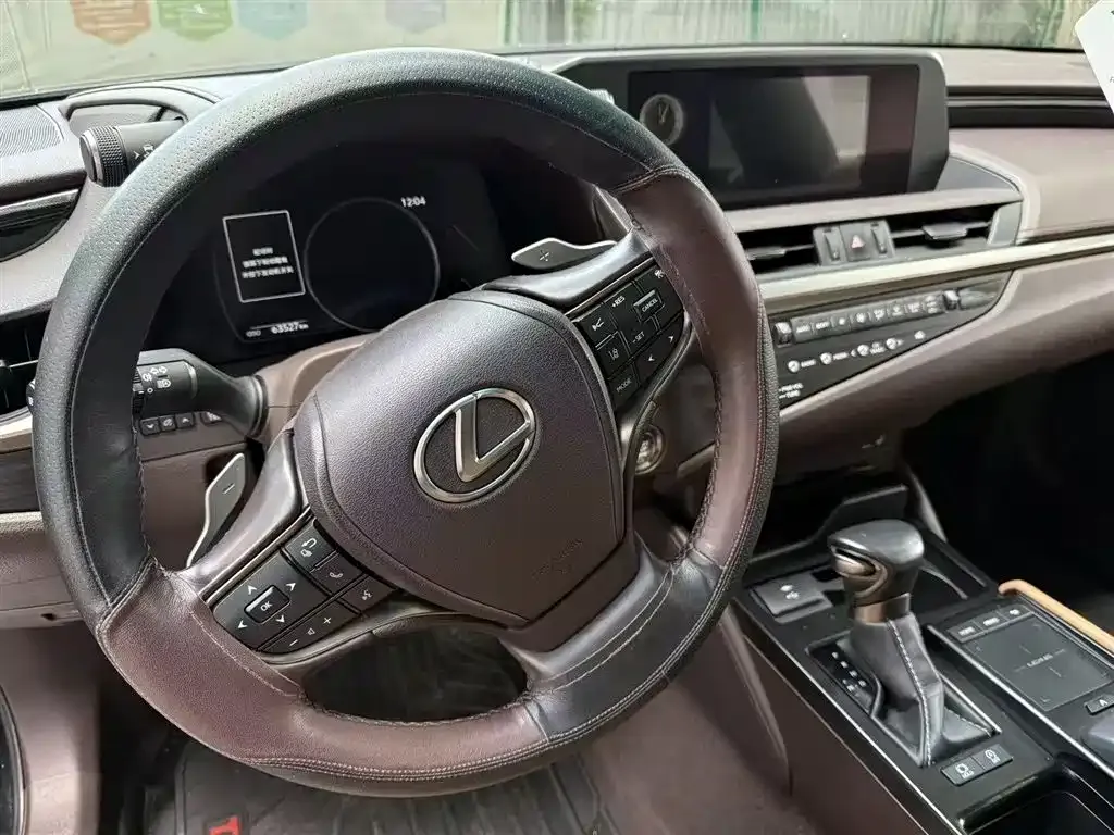 Lexus ES — фото 2