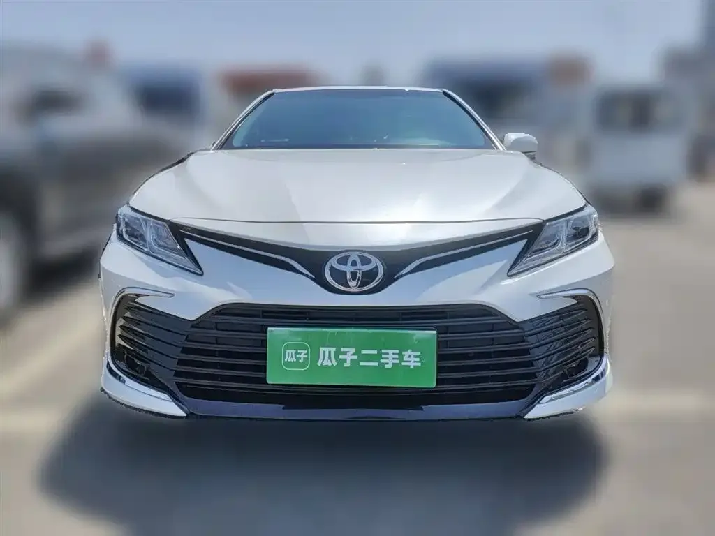 Toyota Camry 2023 из CN, фото 2
