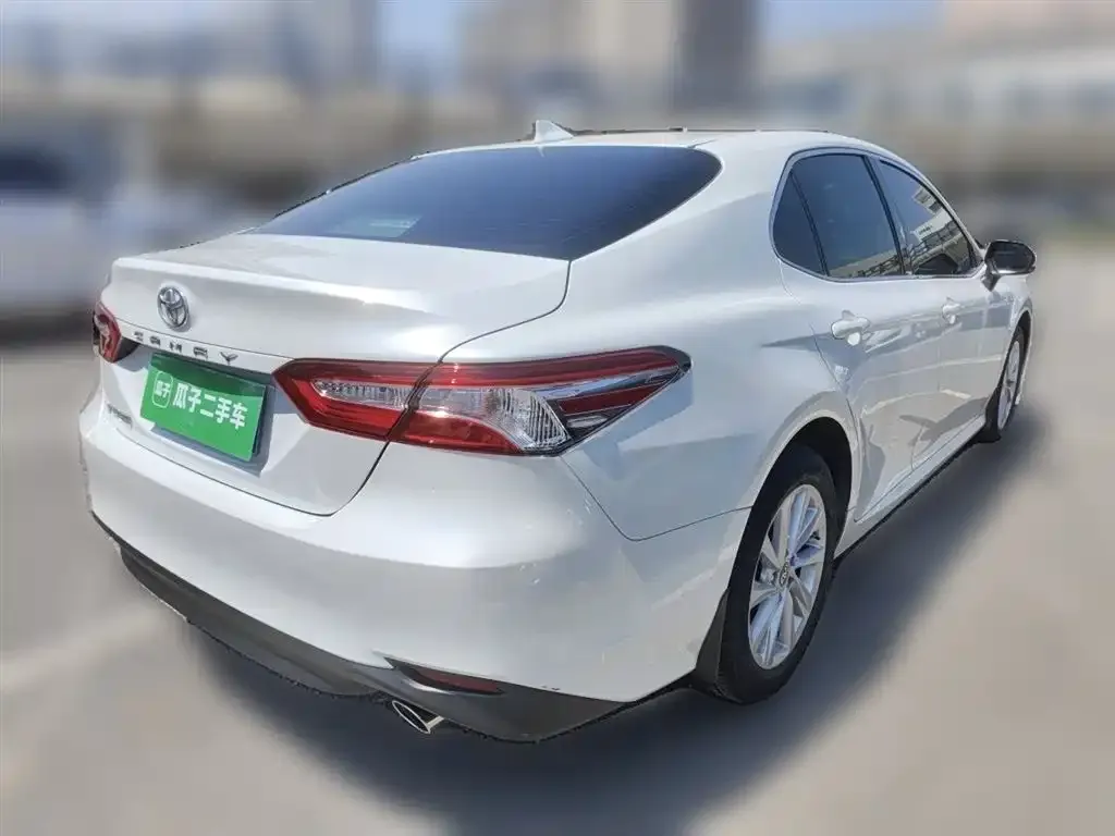 Toyota Camry 2023 из CN, фото 6