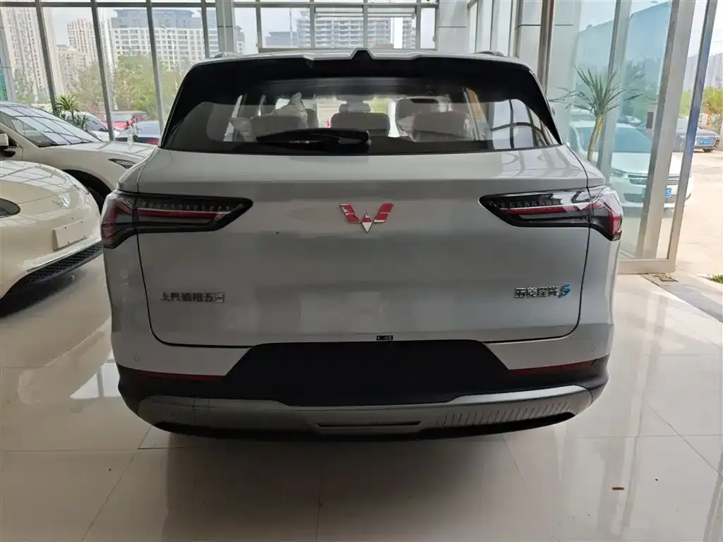 Wuling Xingguang S — фото 9